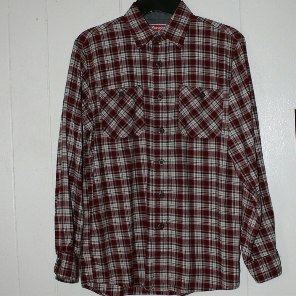 Wrangler Men’s Red Plaid Flannel Shirt - Picture 6 of 6
